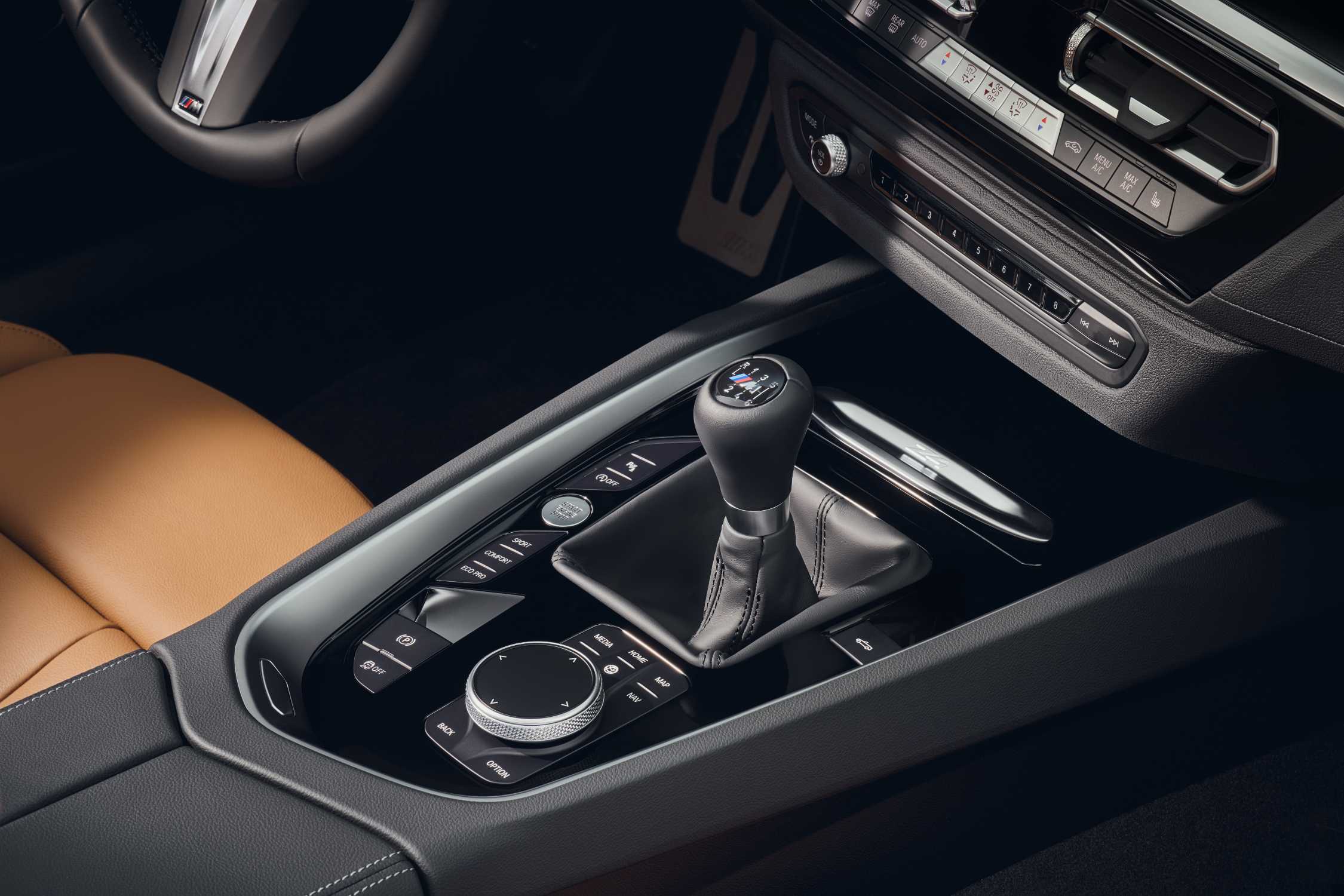 The BMW Z4 M40i with manual gearbox – Interior (01/2024).
