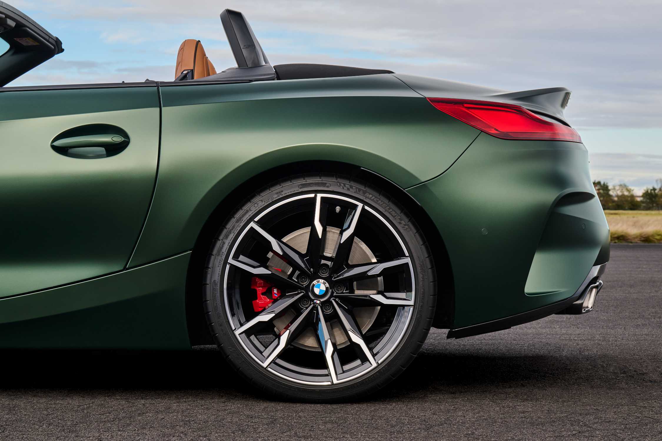 The new 2025 BMW Z4 M40i 6speed manual.