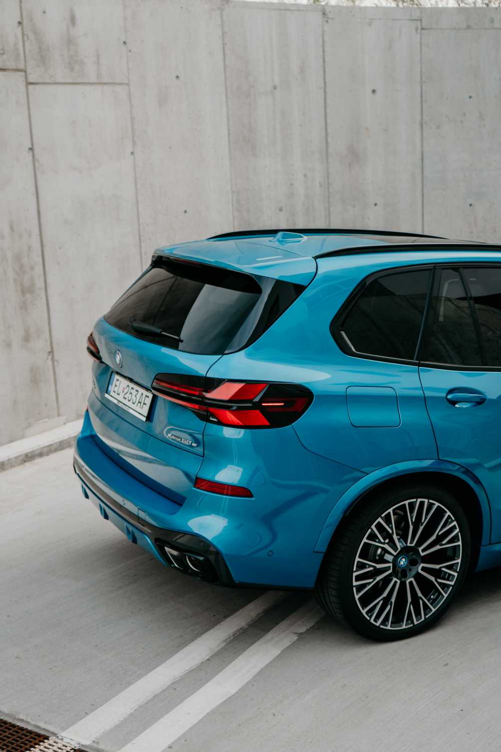 New BMW X5 xDrive50e - Atlantis Blue Metallic/ Merino Black – Location ...