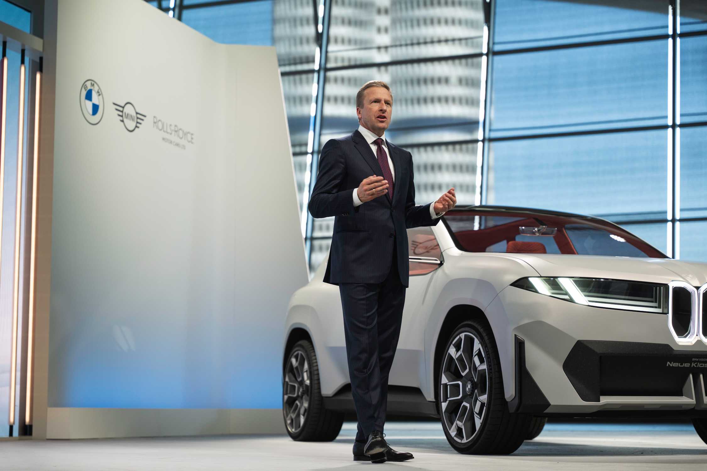 Statement Oliver Zipse, Chairman of the Board of Management of BMW AG,104th Annual General Meeting of BMW AG on 15th May 2024, Livestream from BMW Welt in Munich
