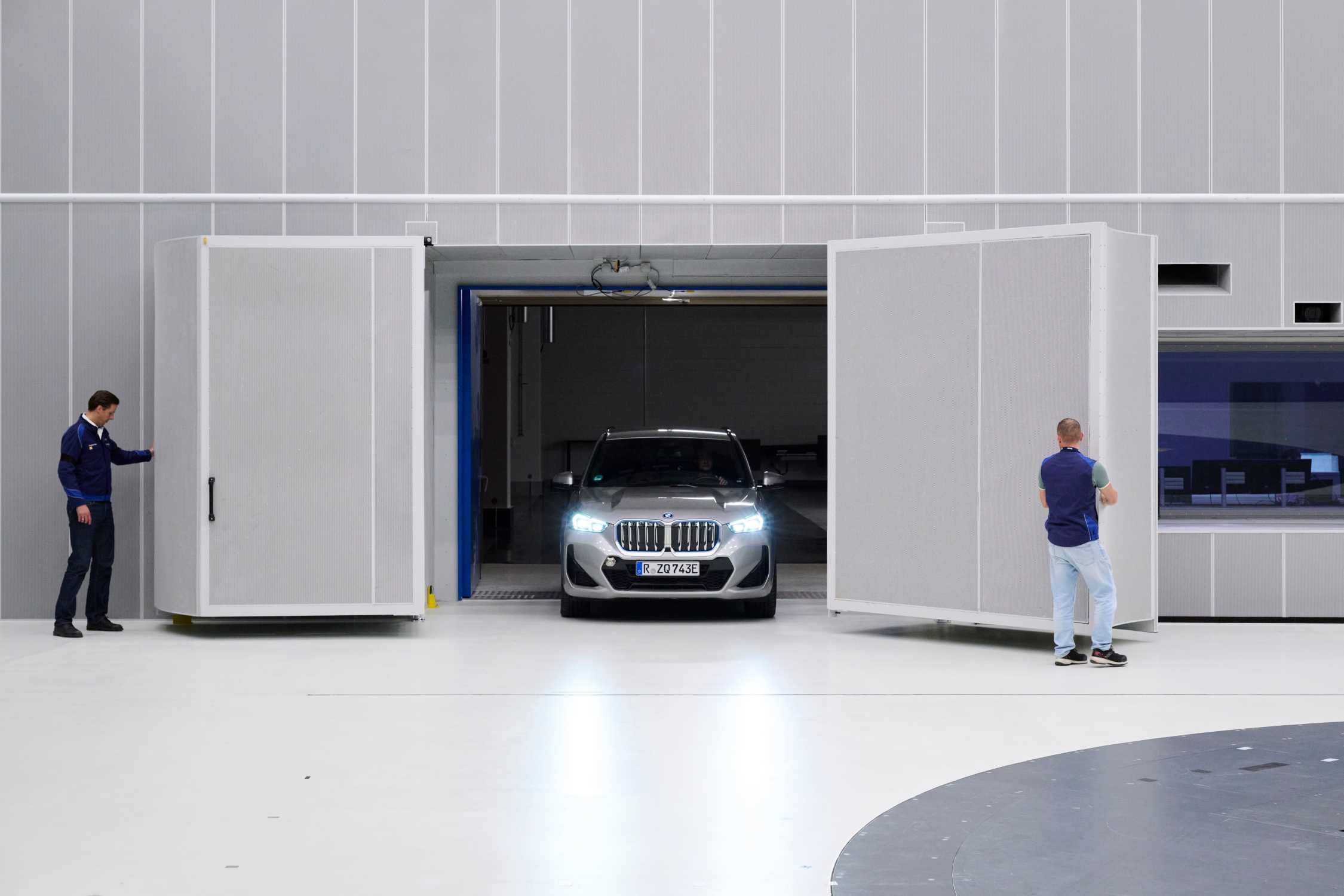 Measurements in the new Aeroacoustics Wind Tunnel of the BMW Group (11/2024)