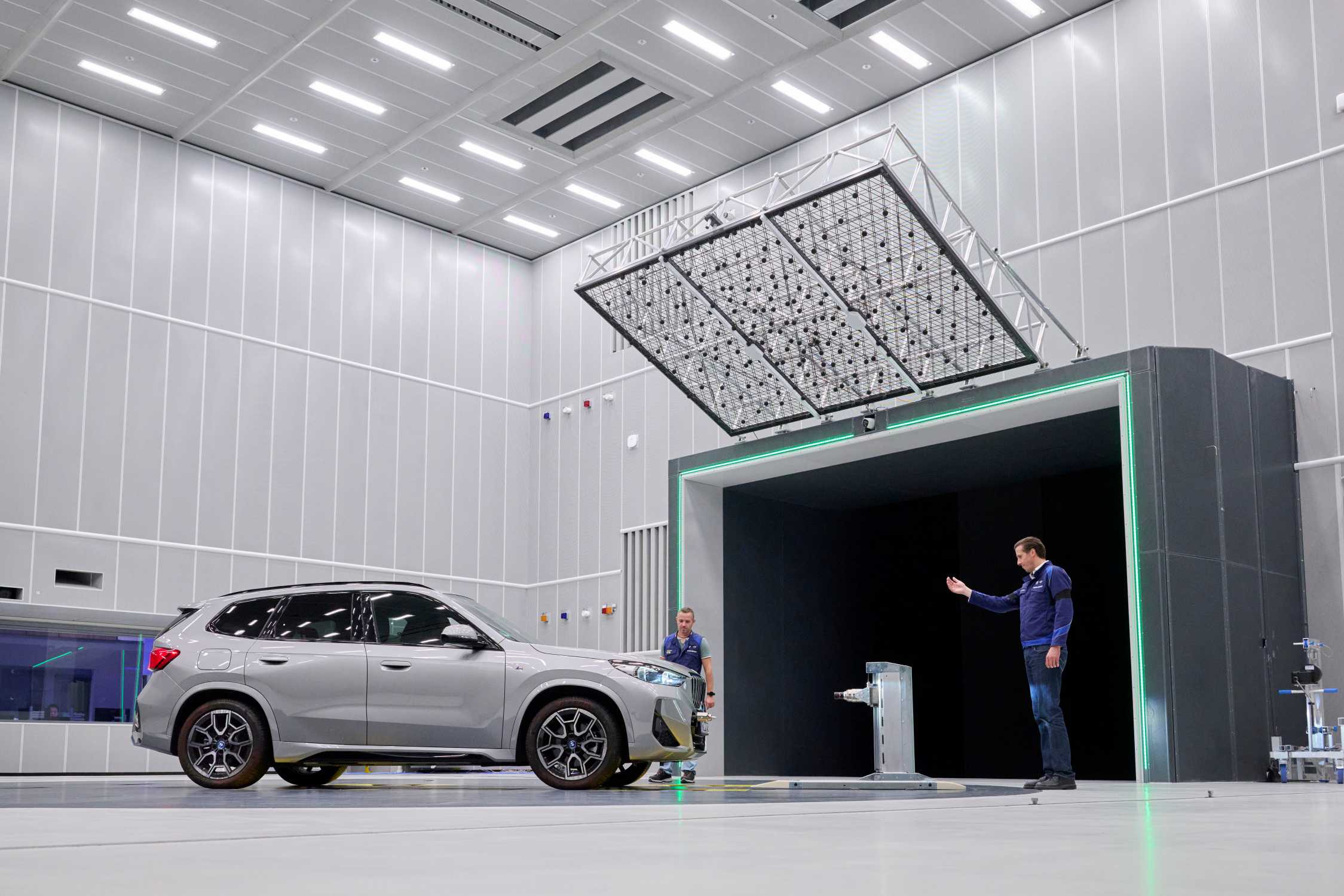 Measurements in the new Aeroacoustics Wind Tunnel of the BMW Group (11/2024)