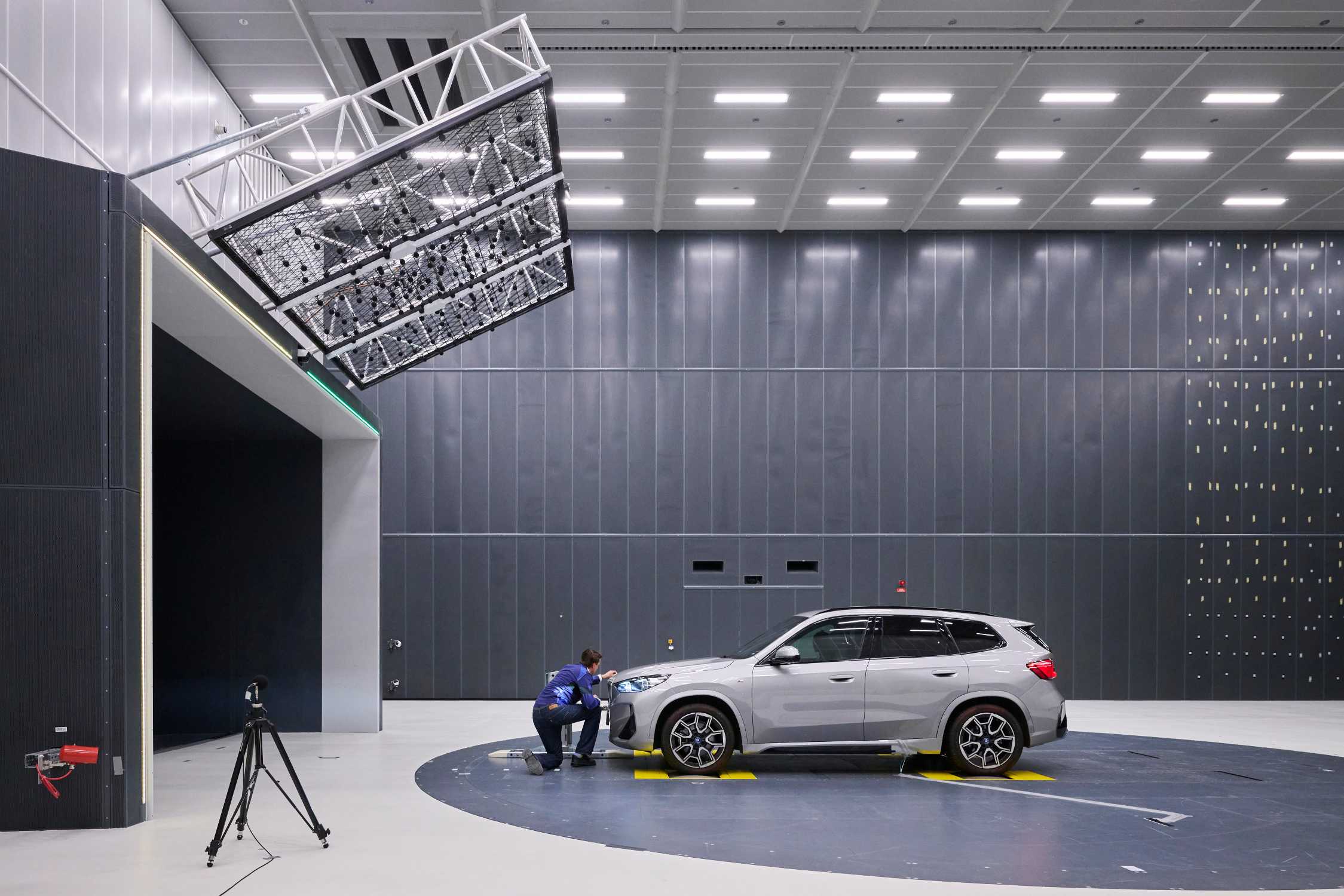 Measurements in the new Aeroacoustics Wind Tunnel of the BMW Group (11/2024)