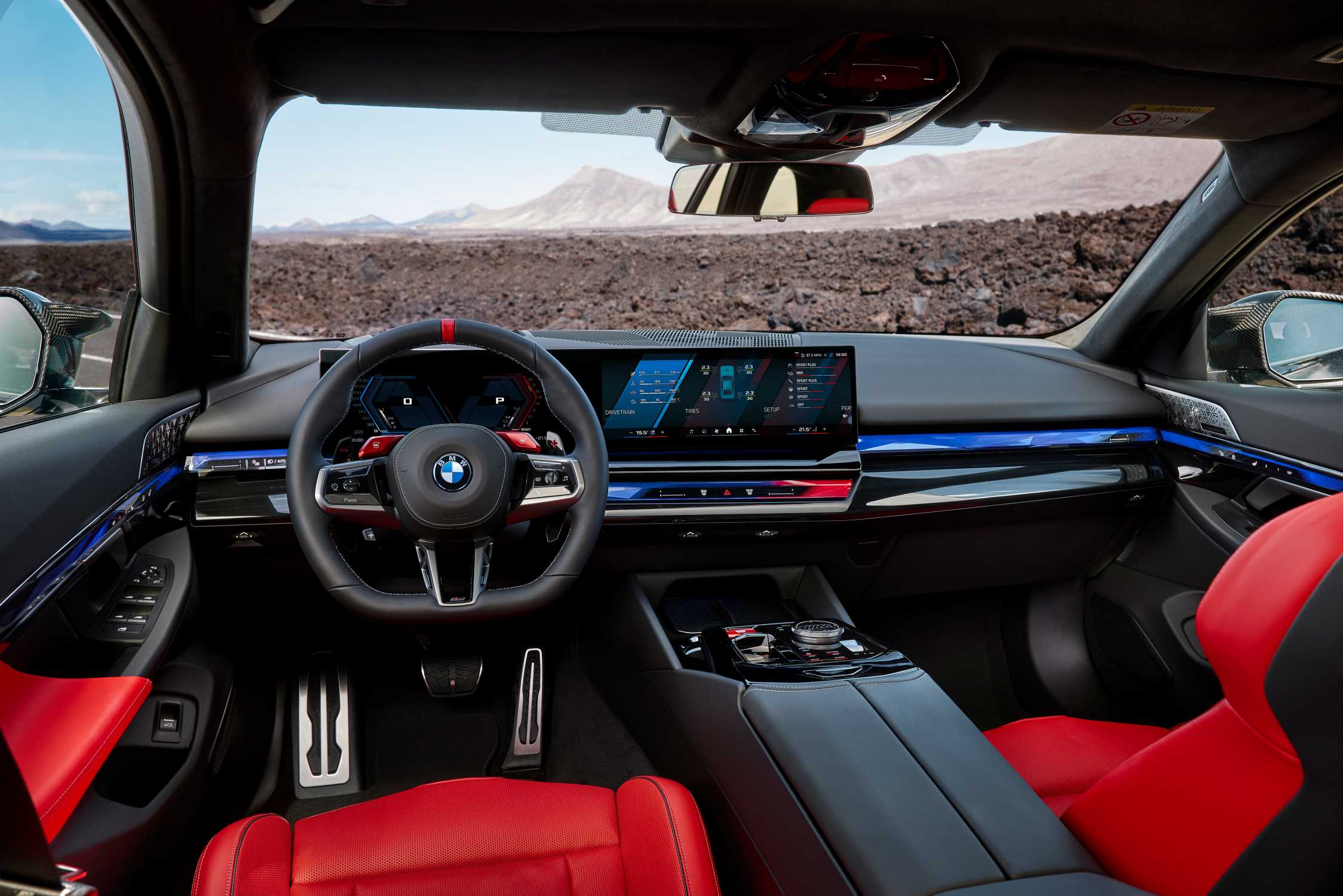 The allnew BMW M5 Touring.