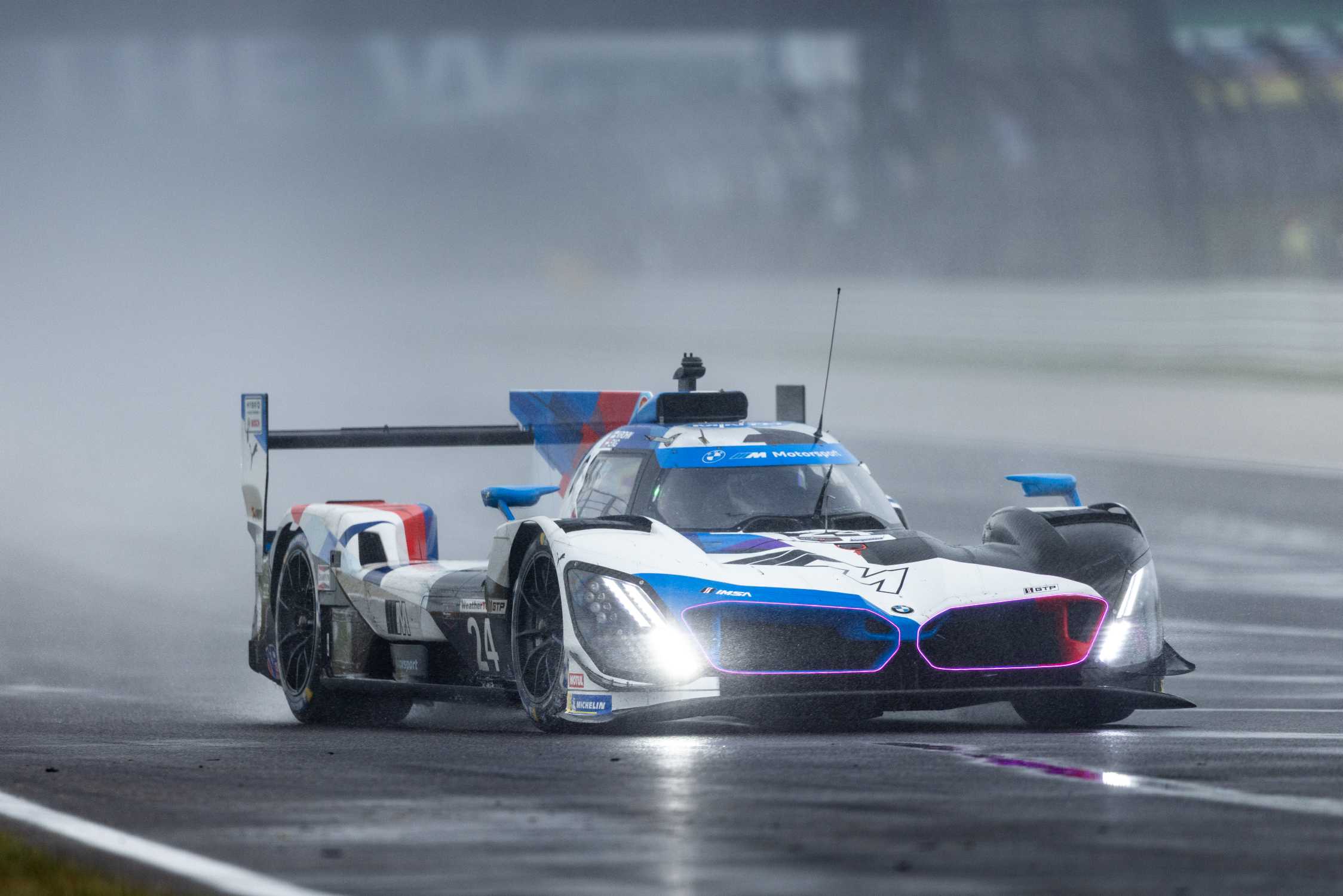 Top Speed 1:18 BMW M Hybrid V8 GTP #24 – BMW Team RLL – IMSA Daytona 24h 2024