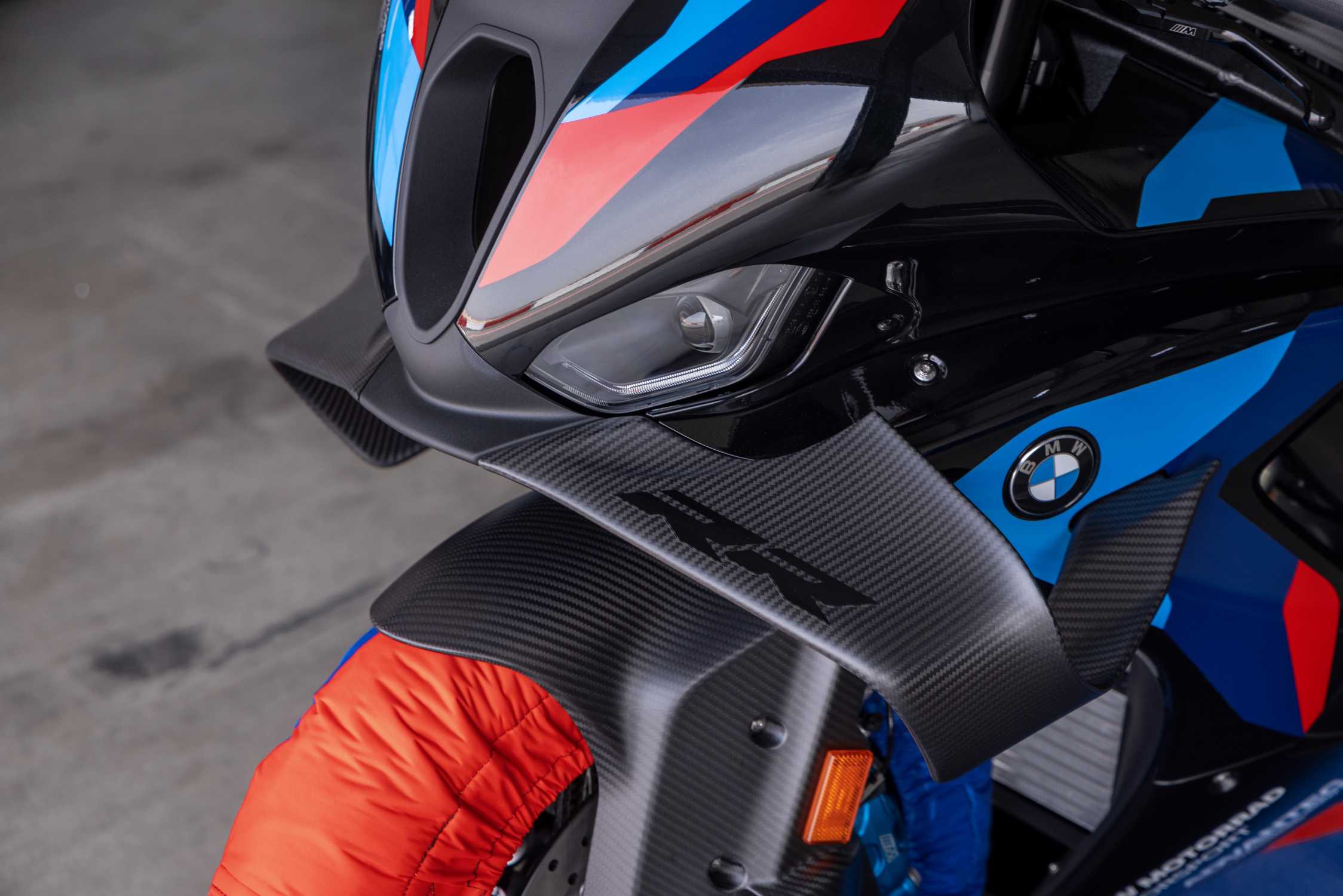 The new BMW M 1000 RR (10/2024).