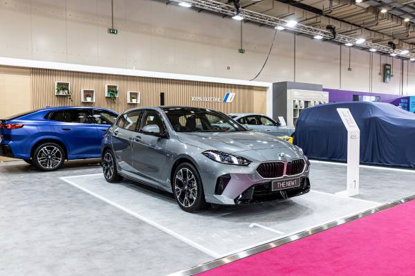 https://mediapool.bmwgroup.com/cache/P9/202410/P90572838/P90572838-bmw-group-hellas-at-the-athens-motor-show-auto-athina-2024-10-2024-600px.jpg