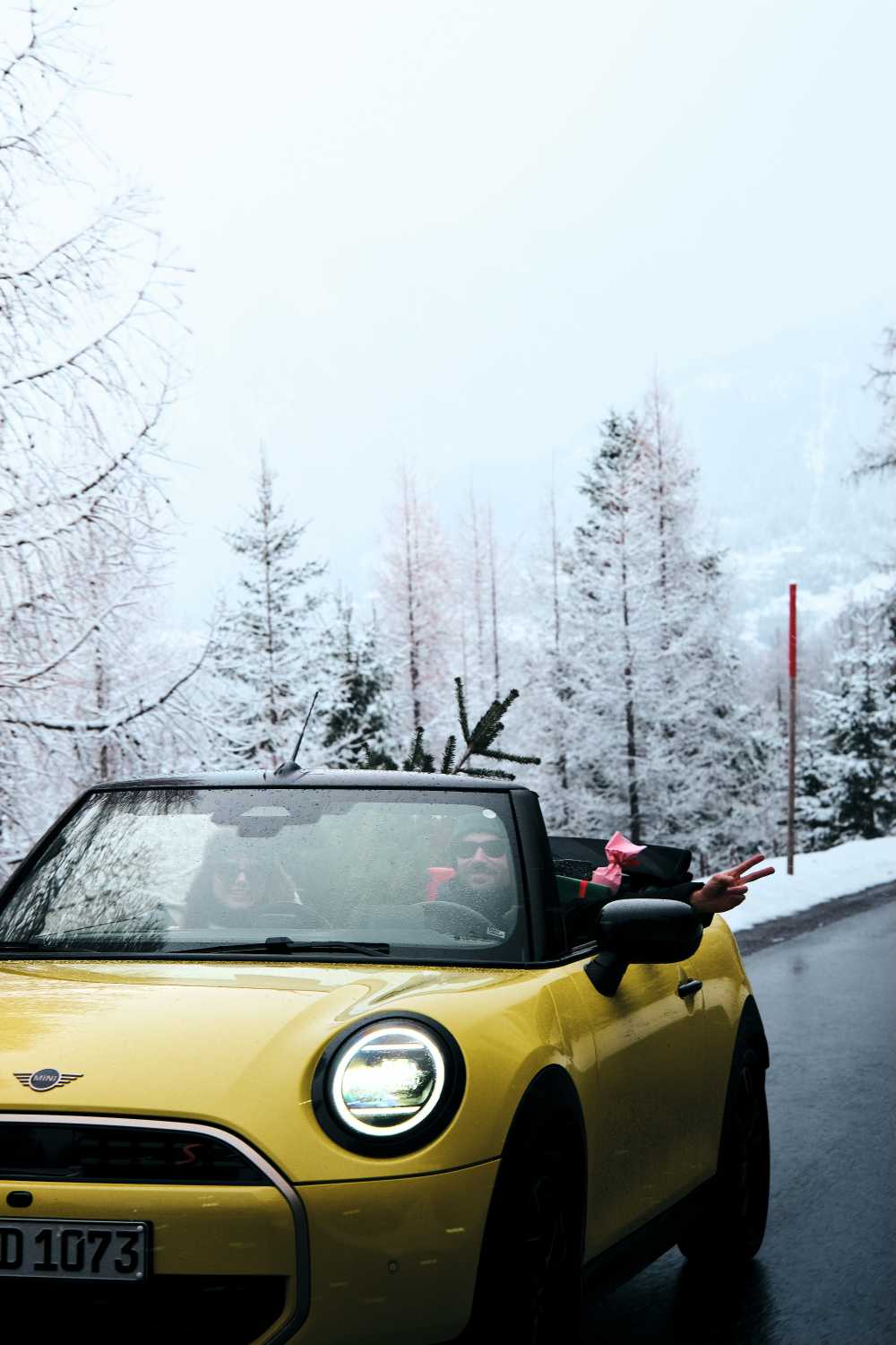 MINI Cooper Cabrio S in winter (12/2024).