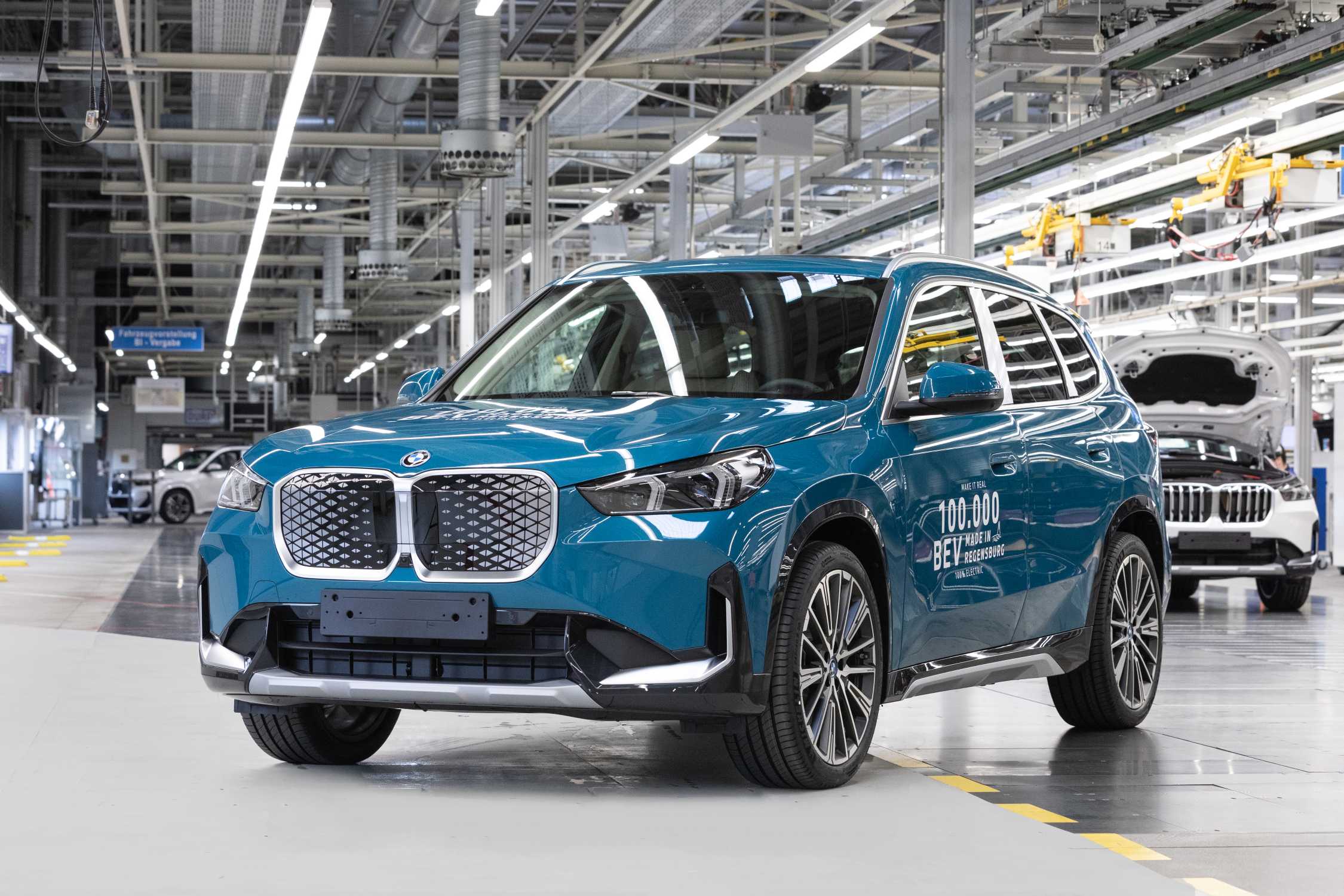 BMW Group Plant Regensburg: 100,000 fully-electric vehicles produced in 2024. BMW iX1 in Blue Bay Lagoon metallic (12/2024)