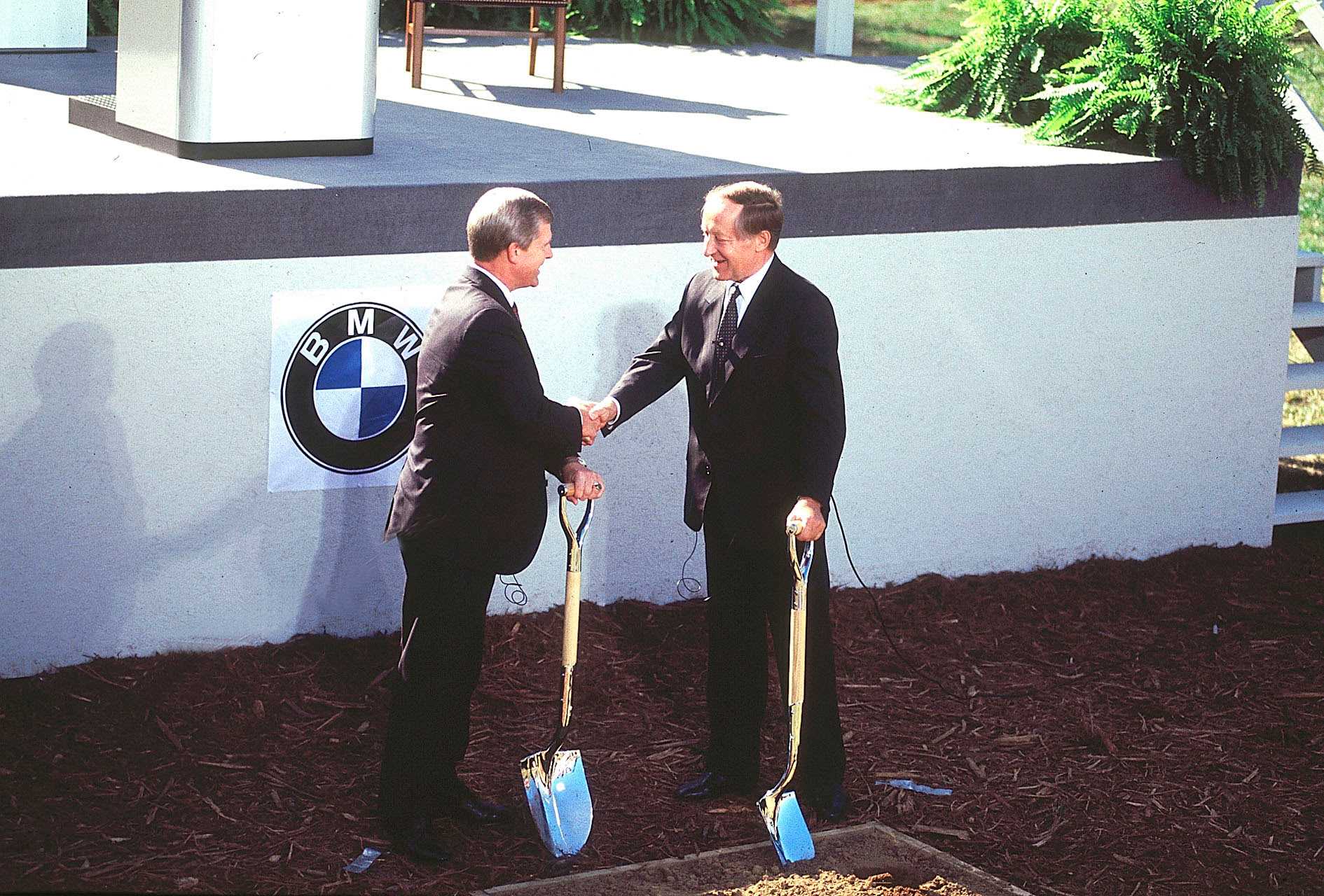BMW NA 50th Anniversary | 50 Stories for 50 Years 
Chapter 16: "BMW Manufacturing: Commitment to America"