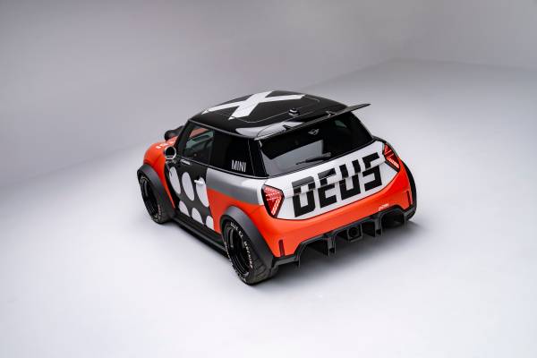 MINI 1965 Victory Edition: A motorsport legend for the present day.