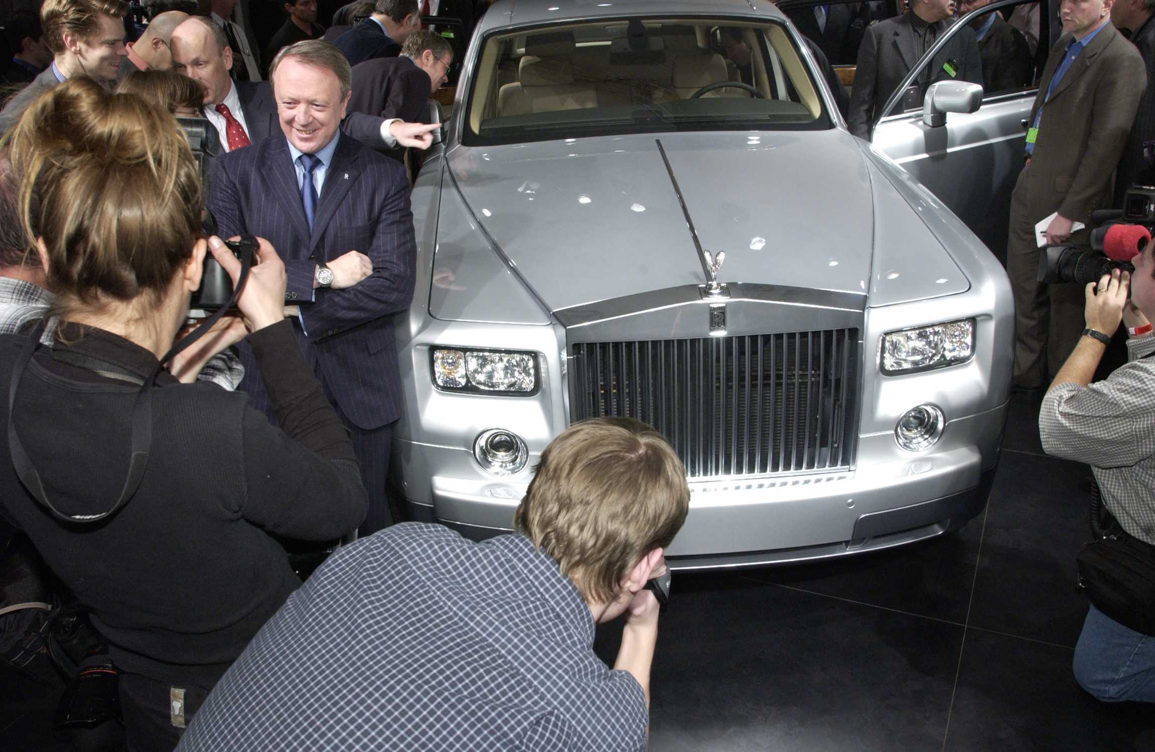 CHAPTER THIRTY-TWO | "Upper Echelon: BMW Group revives Rolls-Royce Motor Cars for the modern era"