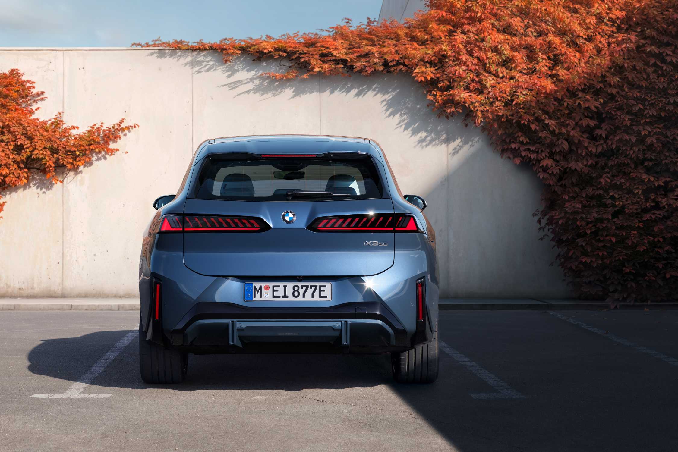 The new BMW iX3 50 xDrive (09/2025).