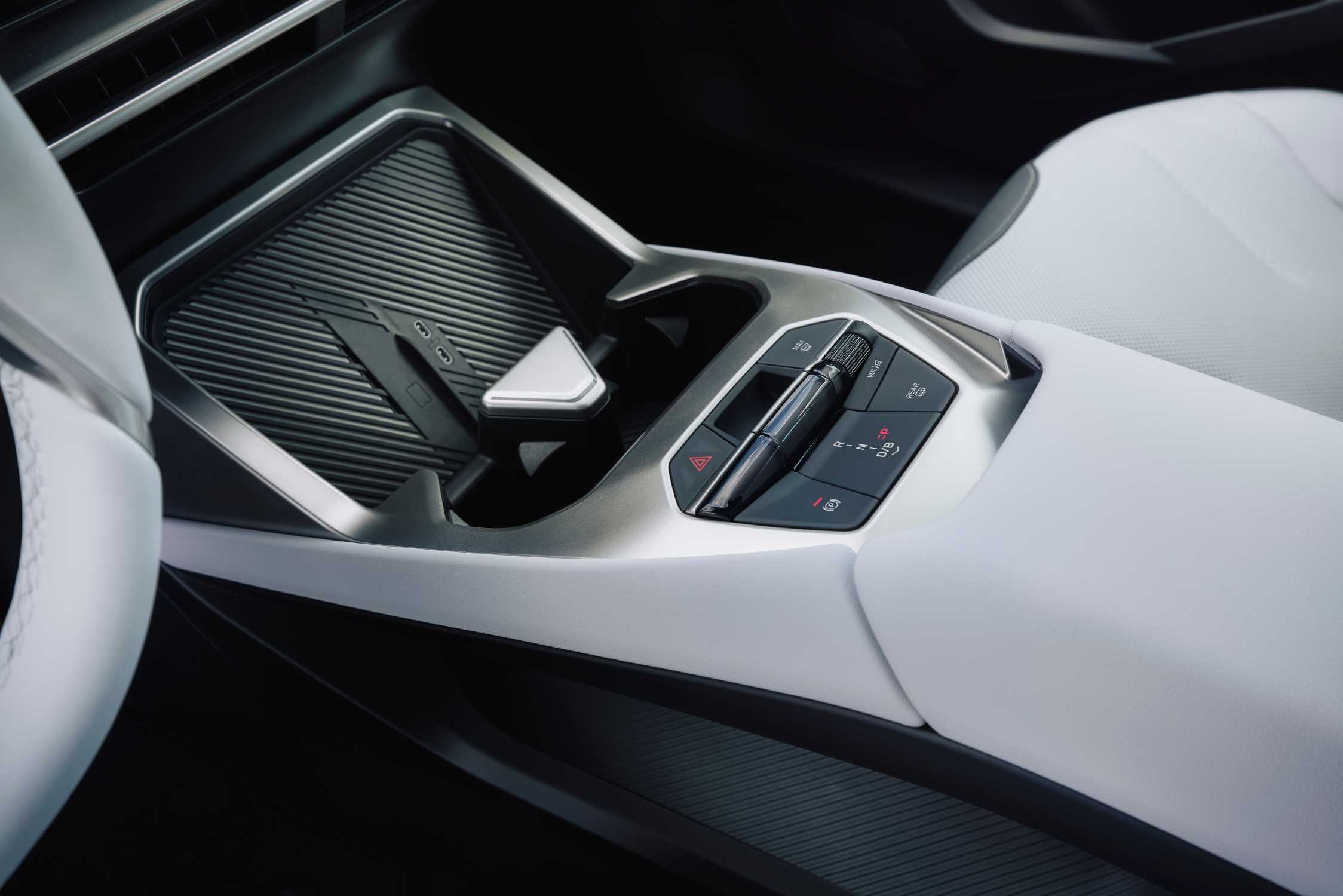 The new BMW iX3 50 xDrive (09/2025).