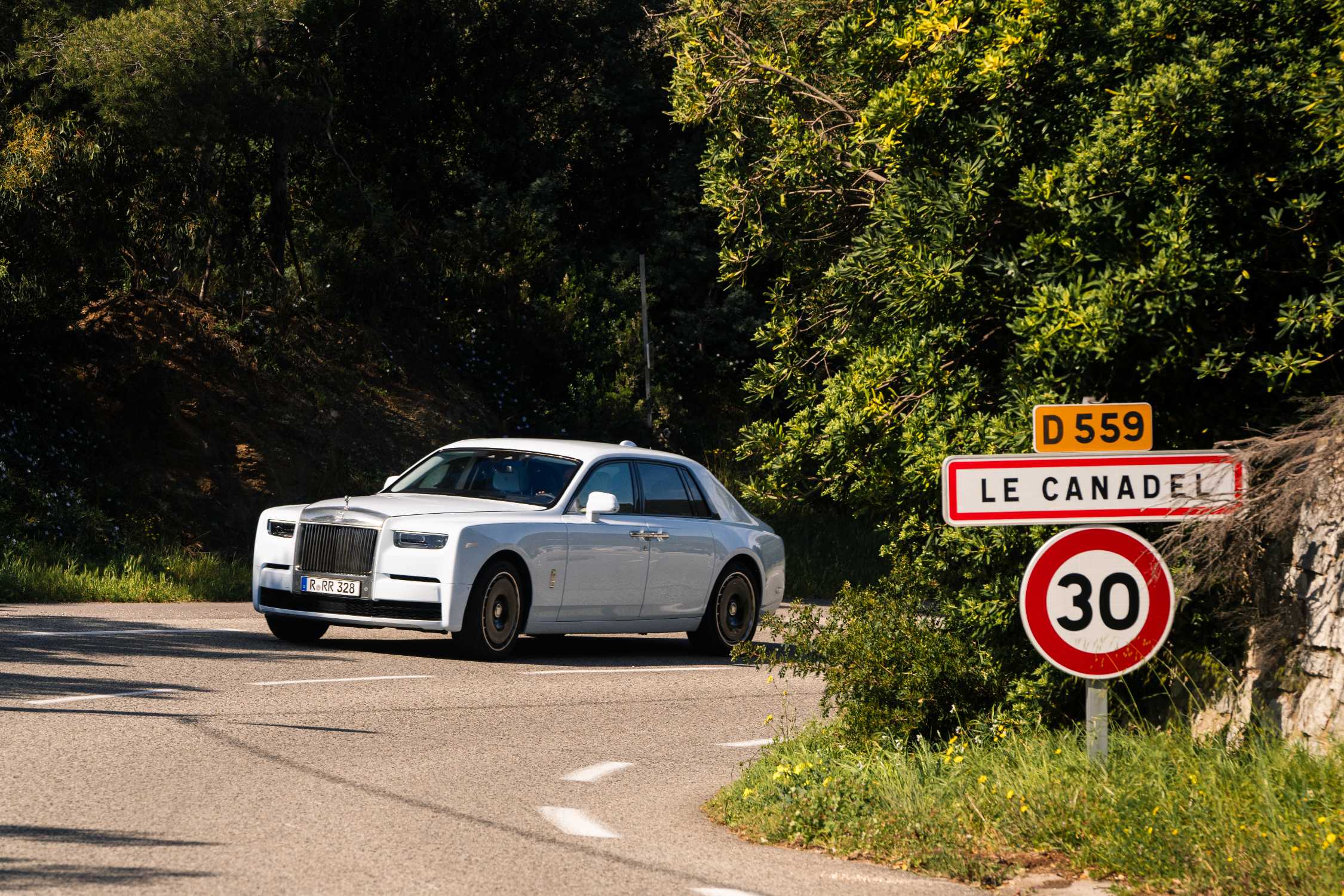 PHANTOM AT 100: ROLLS-ROYCE REFLECTS ON PLACES AND MOMENTS THAT SHAPED PHANTOM'S FIRST CENTURY