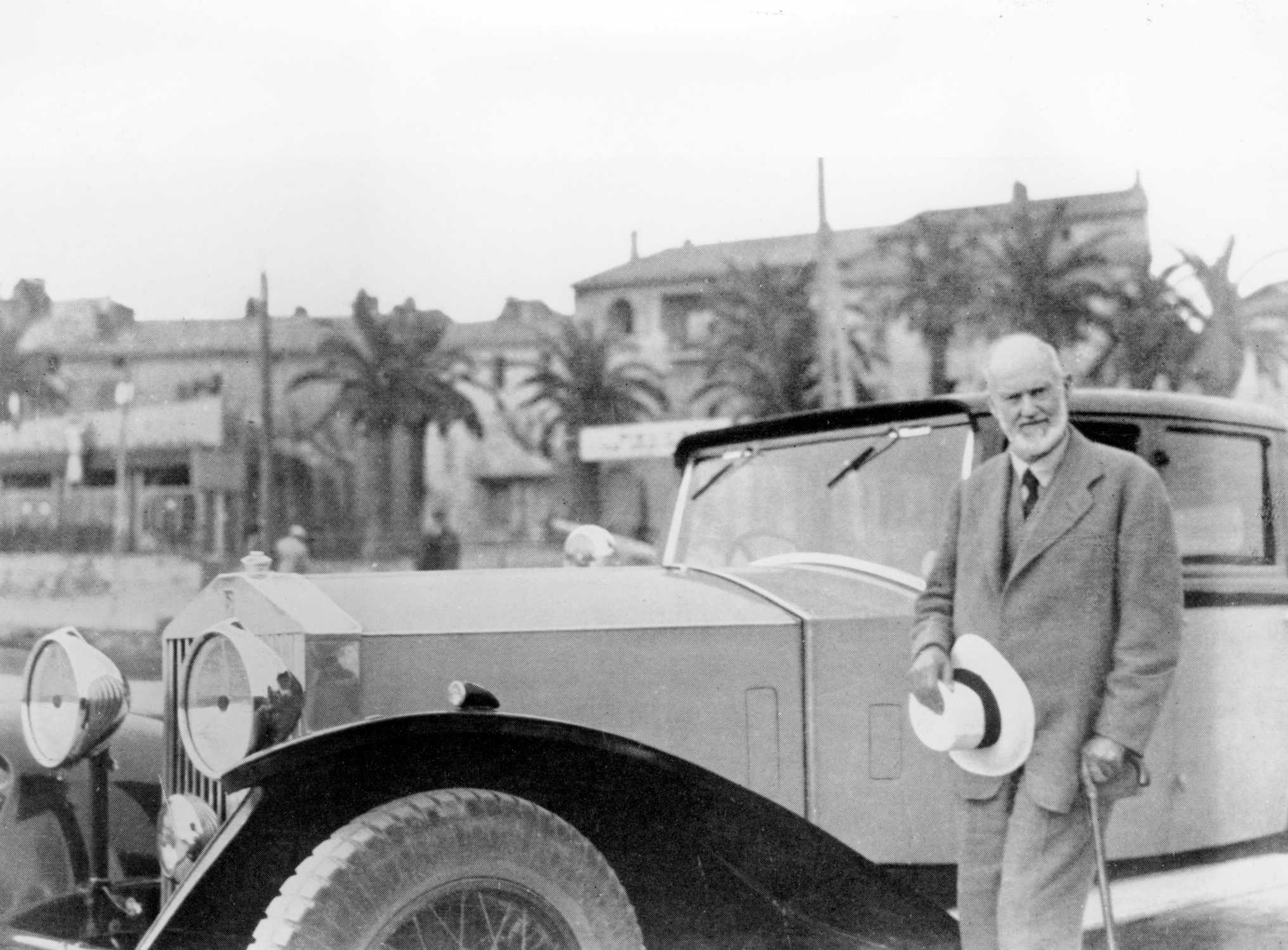 PHANTOM AT 100: ROLLS-ROYCE REFLECTS ON PLACES AND MOMENTS THAT SHAPED PHANTOM'S FIRST CENTURY