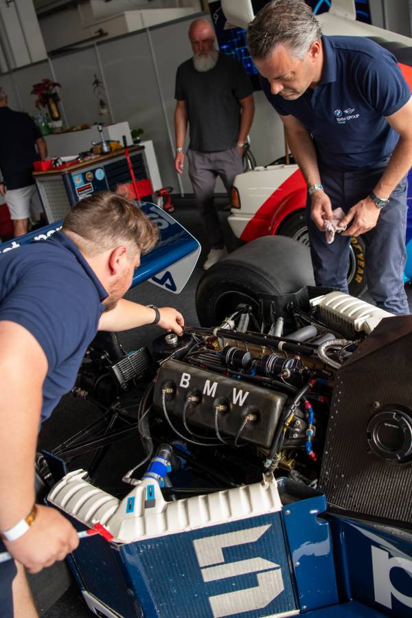 新品未使用タグ付き　BMW 純正 Sidepod AIR jacket BMW Sidepod Air Summer Mesh Motorcycle Jacket - Size EU 58