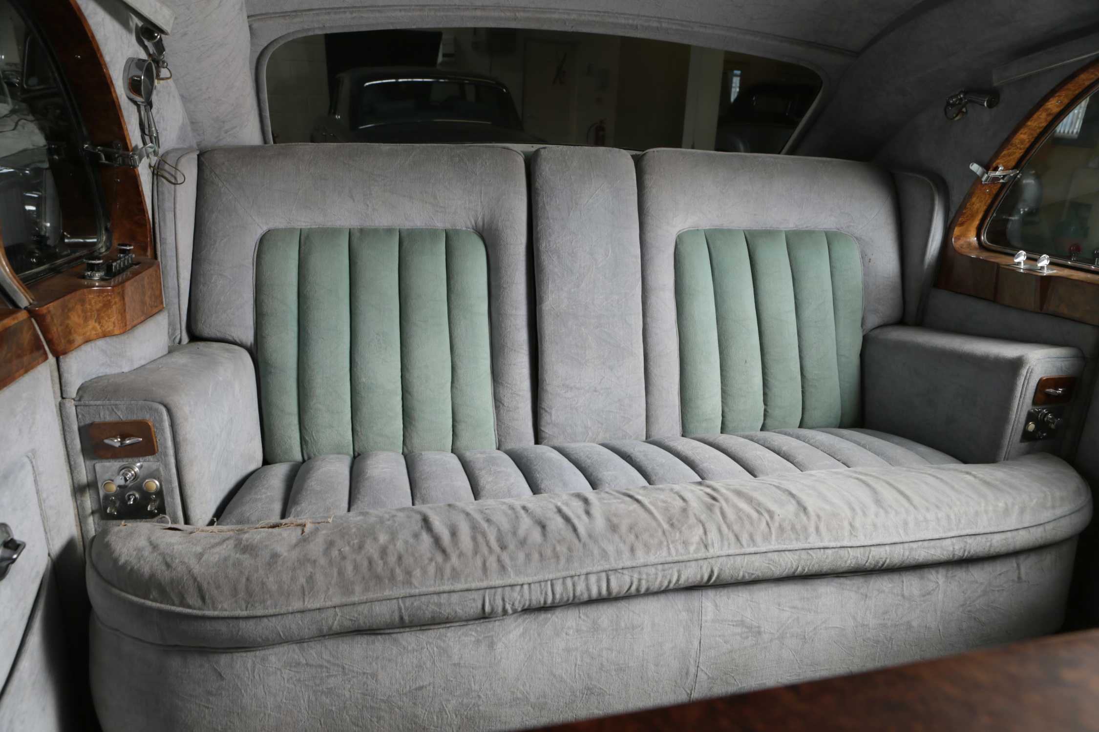 THE EX-KING OF ROCK 'N' ROLL - ELVIS PRESLEY 1963 ROLLS-ROYCE PHANTOM REAR SEATS
