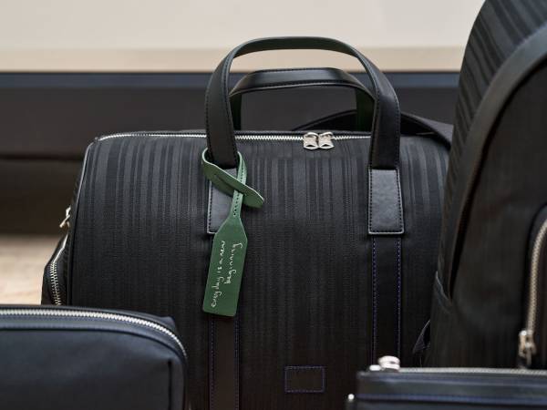 Montblanc x BMW suit bag, black (02/2019).