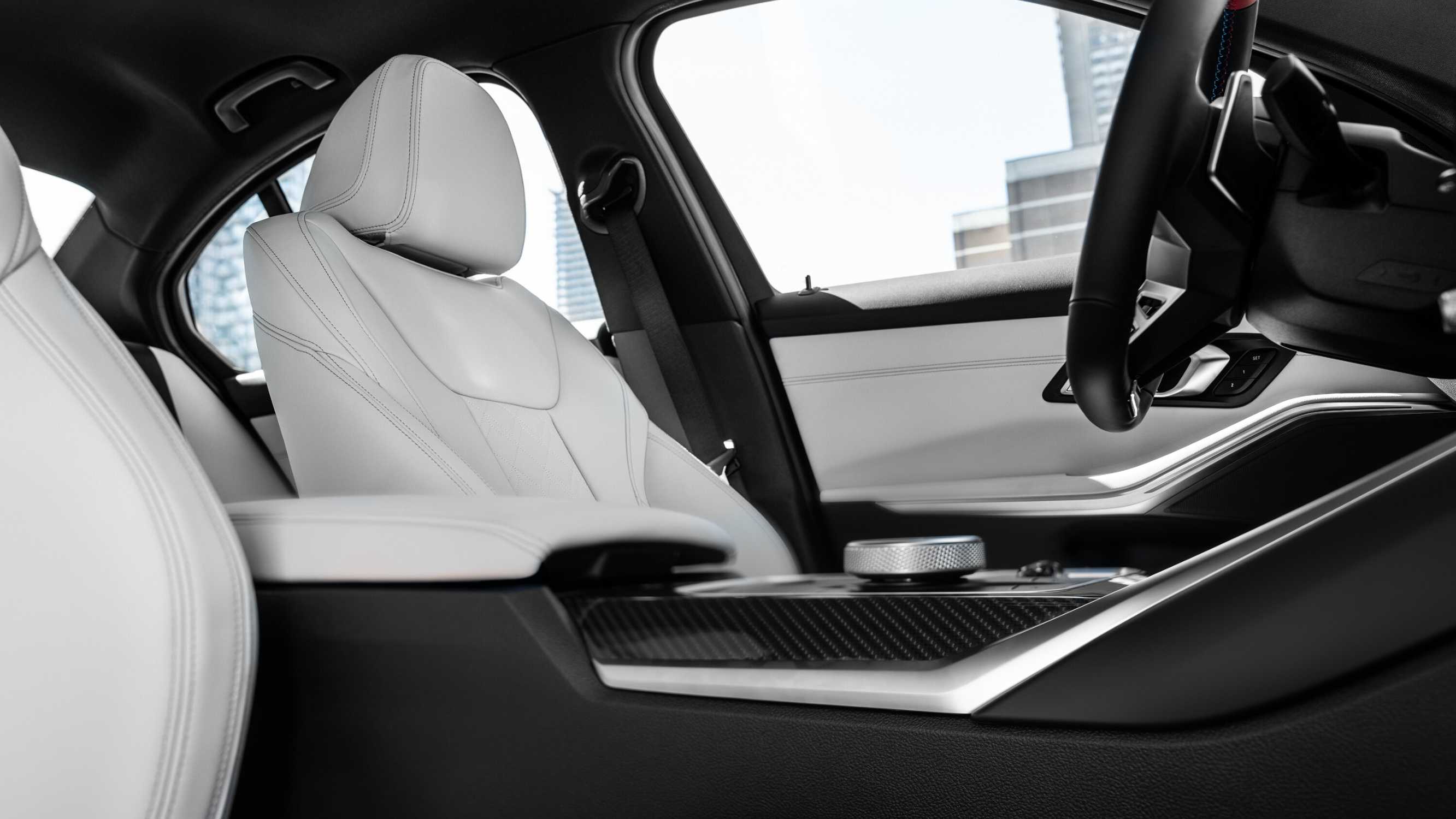 2026 BMW M340i xDrive 50 Jahre Edition. (10/2025)