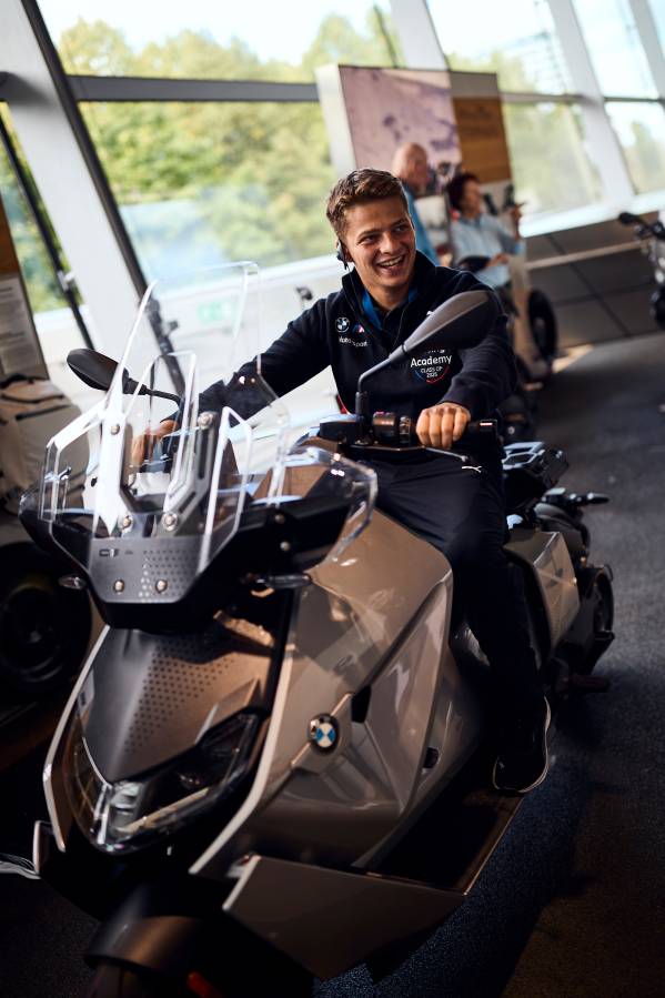 BMWベンチャーシェルジャケット￼ BMWsummer3￼パンツ BMWベンチャーシェルジャケット￼ BMWsummer3￼パンツ BMW