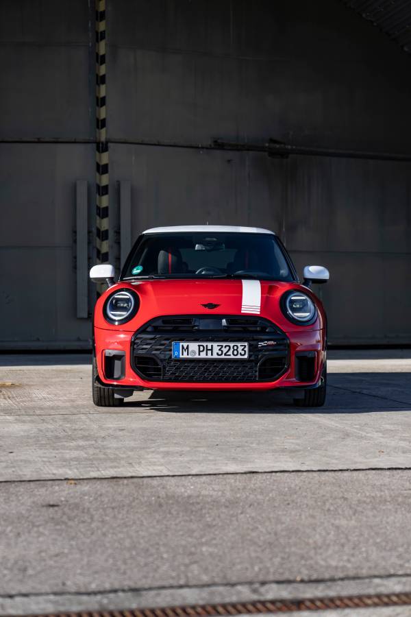 Roger Taylor from the rock band Queen is driving around Munich