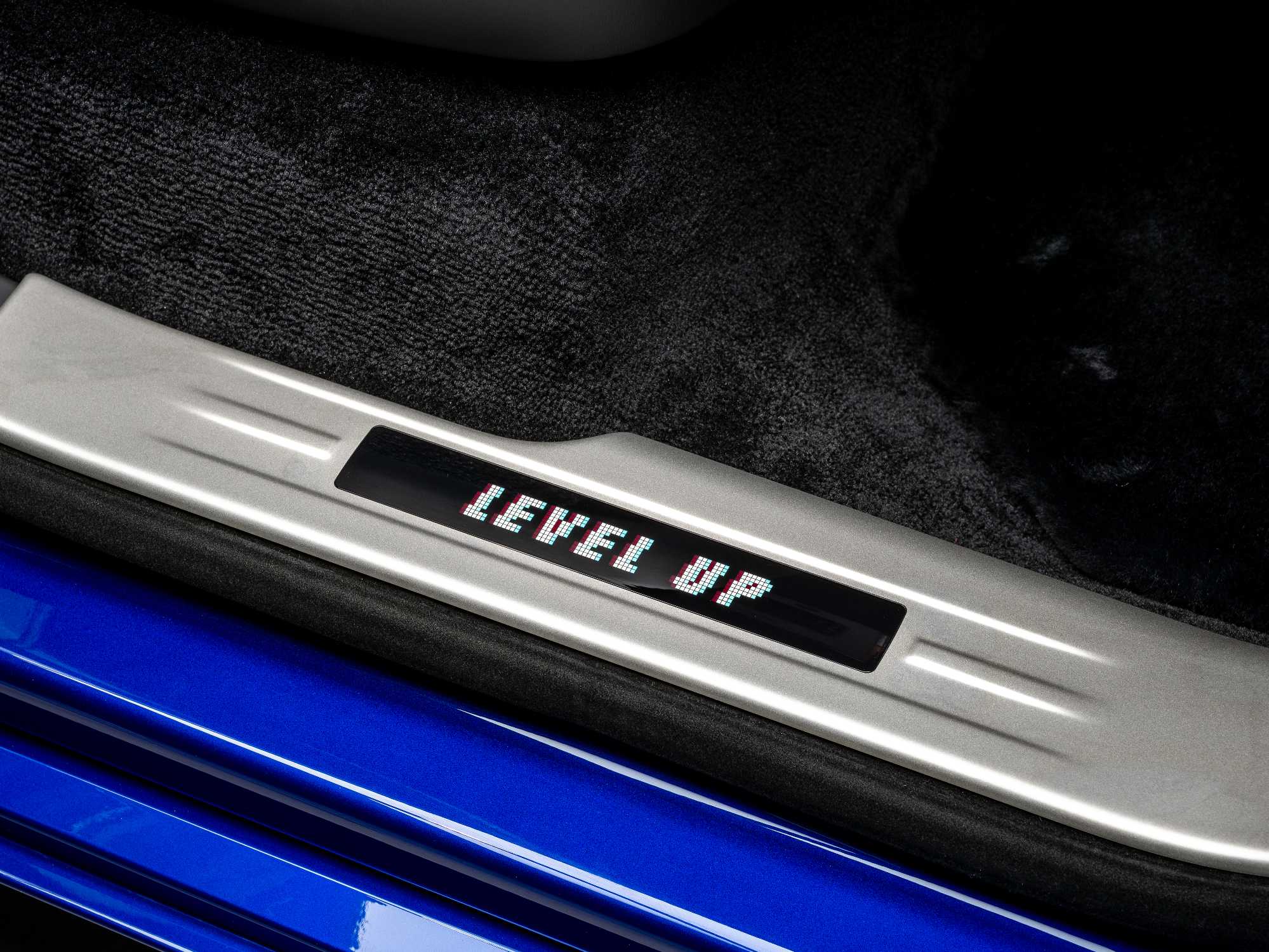 BLACK BADGE GHOST GAMER: INSPIRED BY THE GOLDEN AGE OF ARCADE GAMES