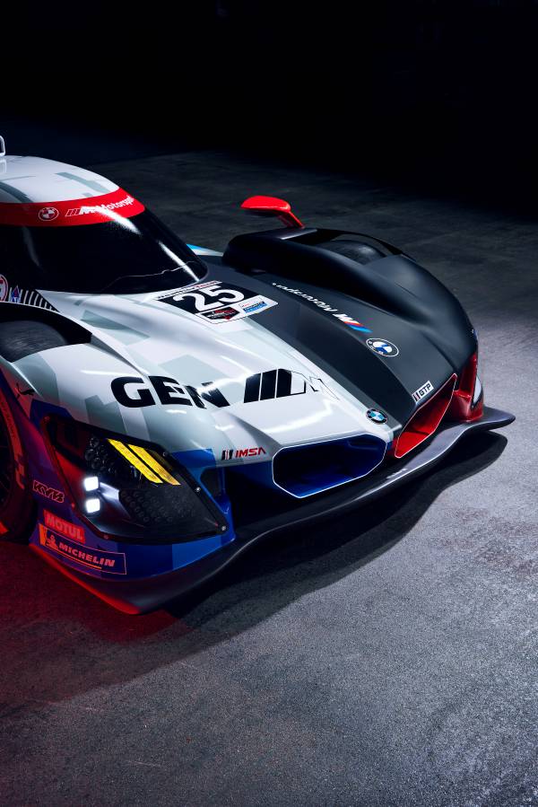 BMW R nineT Racer, BMW Motorrad Spezial: Option 719 Black storm