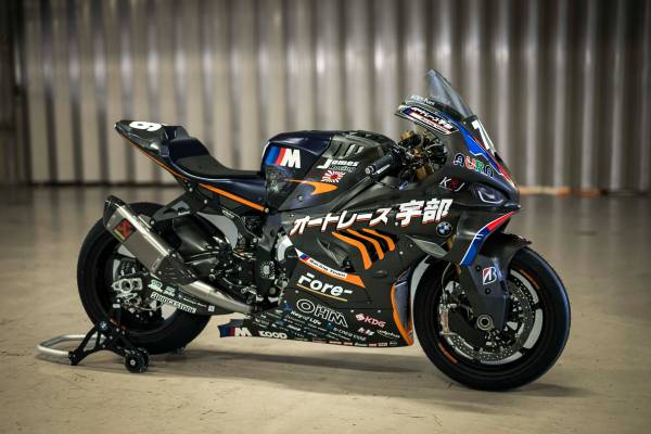 BMW R nineT. Option 719 Night Black matt/Aluminium matt. (10/2020)