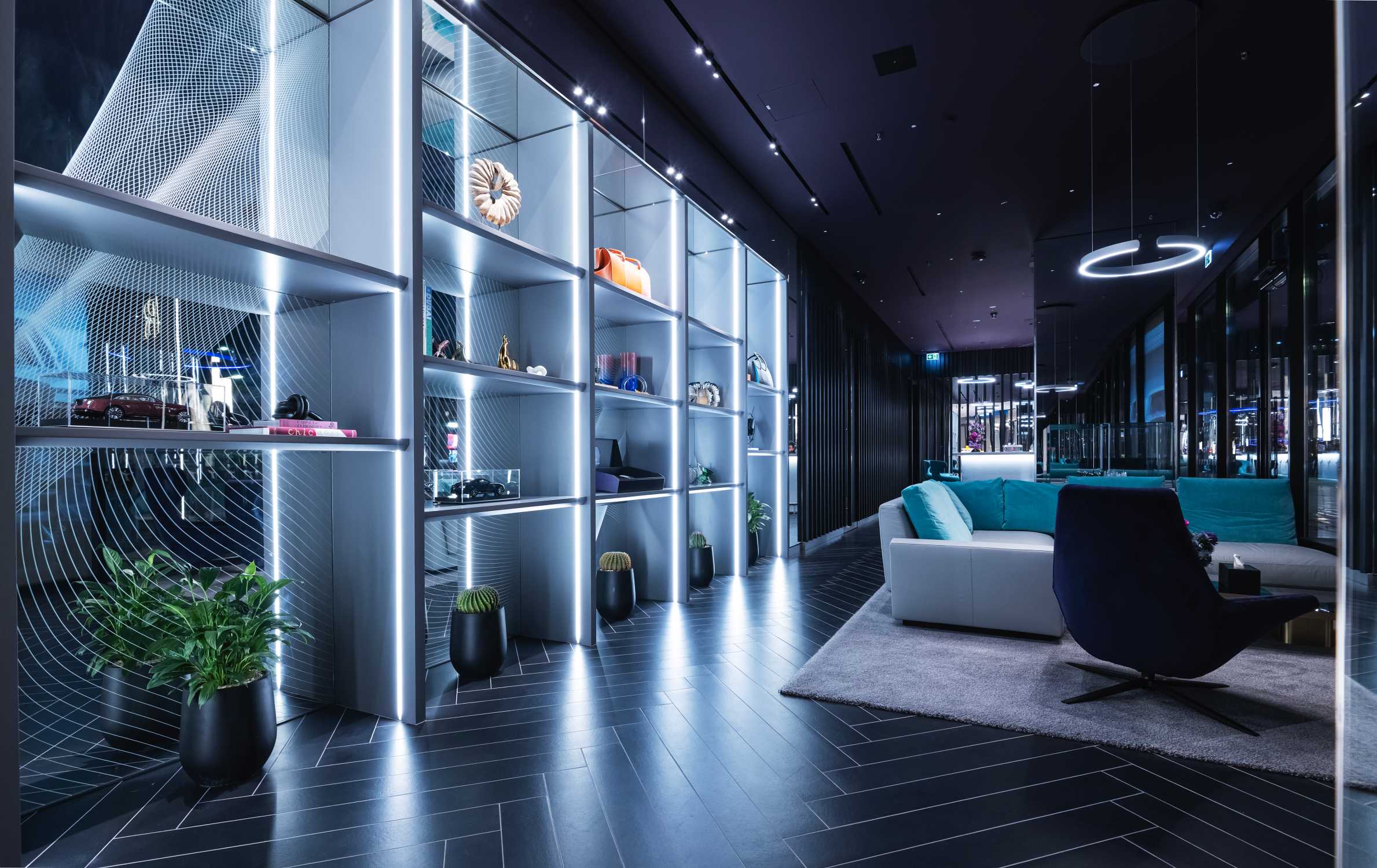 ROLLS-ROYCE MOTOR CARS DUBAI CITY WALK OPENS NEW LUXURY SHOWROOM