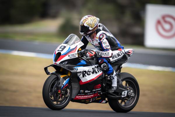 BMW Motorrad rider equipment 2015 Ride. TourShell jacket, ladies