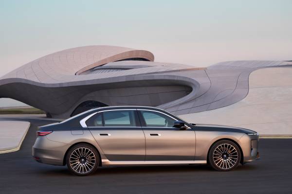 The all-new BMW M3 Competition Sedan with M xDrive (04/2021)