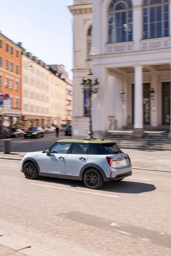 MINI Cooper S 5-Door Paul Smith Edition (05/2026)