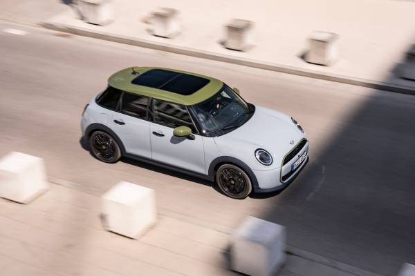 MINI Cooper S 5-Door Paul Smith Edition (05/2026)