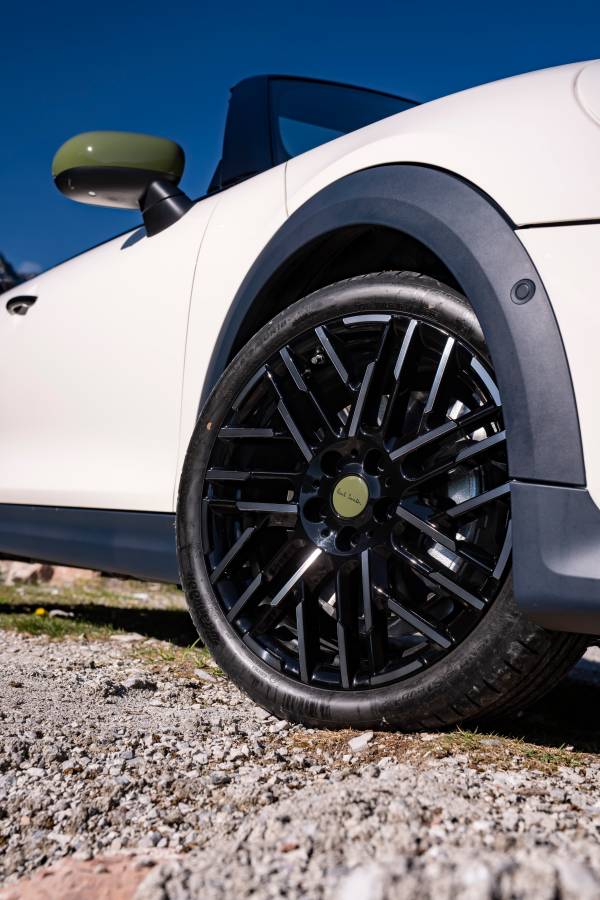 BMW 2 Series Gran Coupe, 19-inch M Performance light alloy wheel