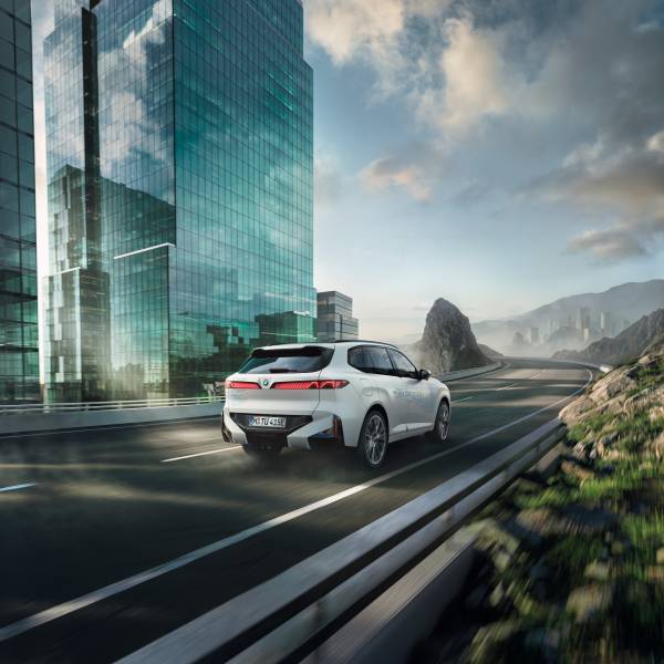 BMW iX5 Hydrogen — upcoming automotive release