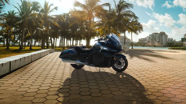 BMW MOTORRAD - MORE SAFETY AND COMFORT: THE NEW STREETGUARD 3 SUIT