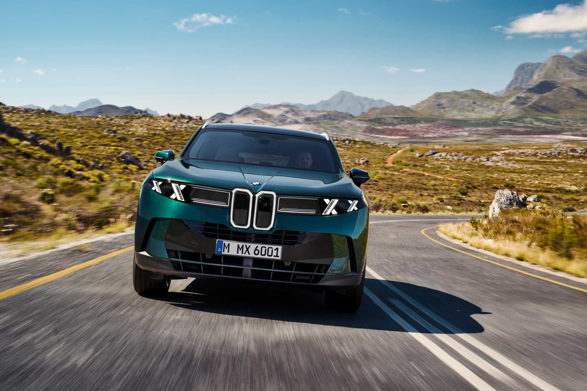 Official BMW image showing the new X5 and iX5 design details