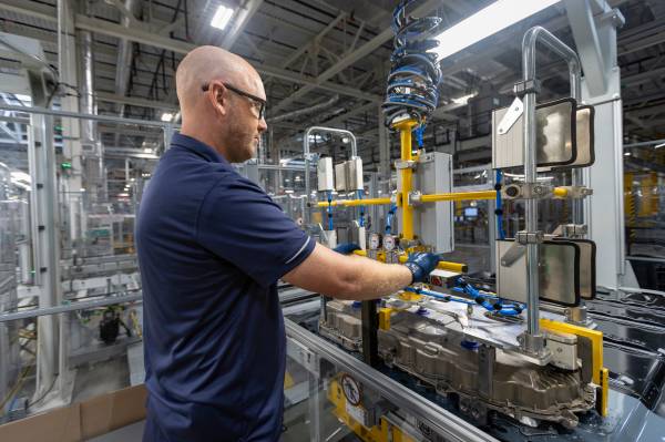 High-Voltage Battery Assembly at BMW Group Plant Woodruff. (07/2026)
