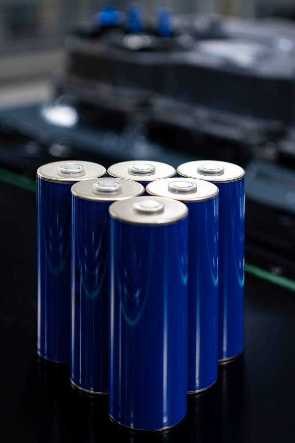 High-Voltage Battery Assembly at BMW Group Plant Woodruff. (07/2026)