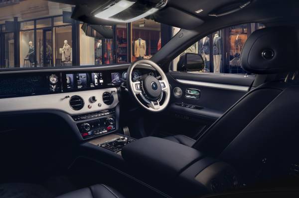ROLLS-ROYCE GHOST SAVILE ROW: A CELEBRATION OF BESPOKE TAILORING AND PERSONAL STYLE