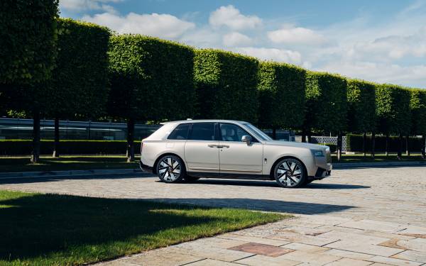 ROLLS-ROYCE CULLINAN BOHEMIAN SUNSET