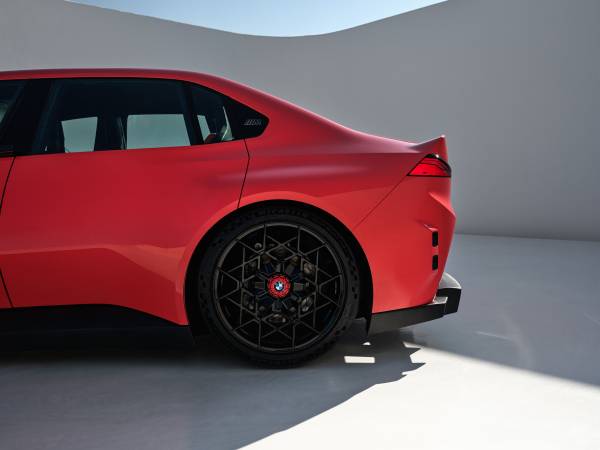 BMW M Concept Neue Klasse - Daylight