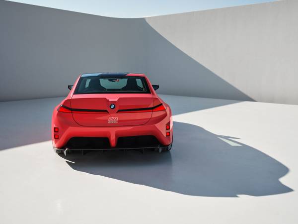 BMW M Concept Neue Klasse - Daylight
