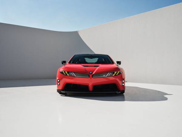 BMW M Concept Neue Klasse - Daylight