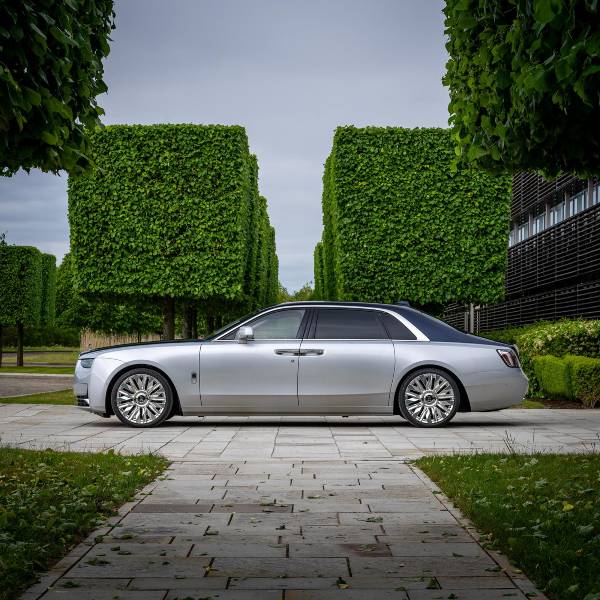 ROLLS-ROYCE GHOST EXTENDED: NOOSA COLLECTION SERIES #1 - COMMISSIONED TO REFLECT THE JOURNEY FROM BRISBANE TO THE HEAVENLY COASTLINE OF NOOSA