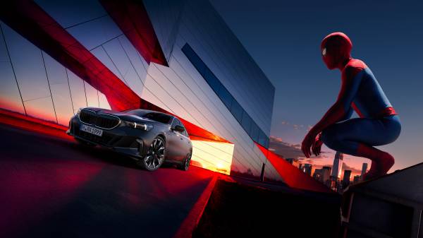 BMW brings the Neue Klasse to the big screen.
