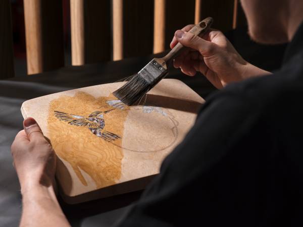 UNVEILING PHANTOM HUMMINGBIRD: THE FIRST ROLLS-ROYCE IN HISTORY WITH ABALONE SHELL MARQUETRY