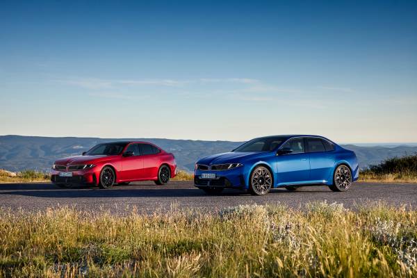 BMW 320i Mスポーツ・プラス」発売開始 人気の高いMスポーツ
