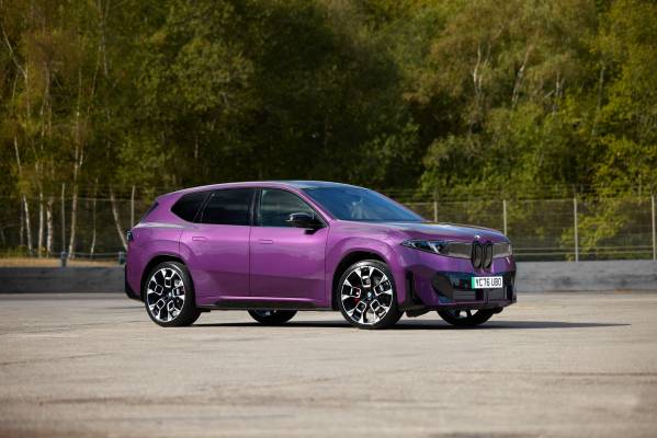 BMW iX3 40 - UK Images